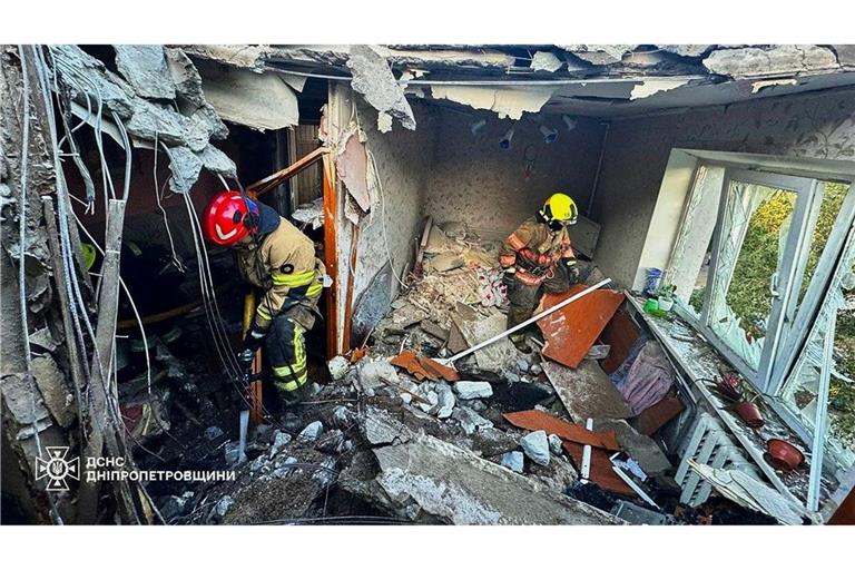 Immer wieder schlagen russische Bomben und Drohnen in ukrainischen Städten ein.