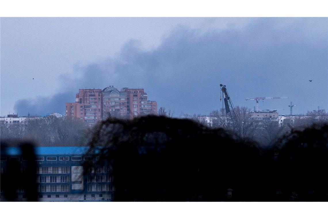 Ein Toter und Verletzte bei Raketenangriff auf Kiew Immer wieder wird Kiew zum Ziel russischer Drohnen und Raketen.