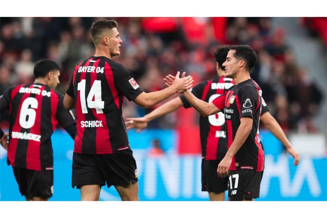 Impressionen vom VfB-Spiel bei Bayer Leverkusen