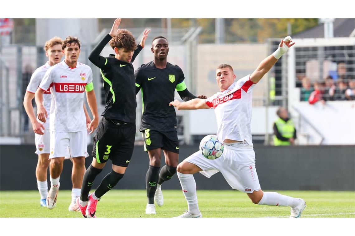 Impressionen vom Youth-League-Spiel der VfB-U19 gegen Atletico Madrid
