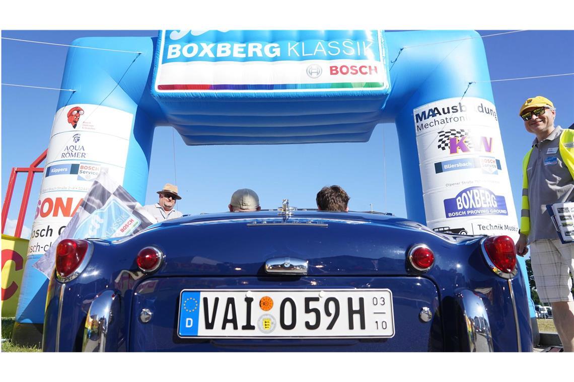 Rund 150 Oldtimer cruisen durch Baden-Württemberg Impressionen von der „Bosch Boxberg Klassik“ am Samstag