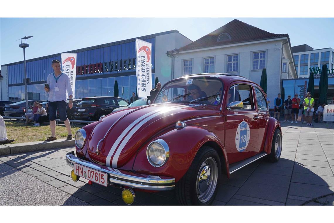 Rund 150 Oldtimer cruisen durch Baden-Württemberg Impressionen von der „Bosch Boxberg Klassik“ am Samstag