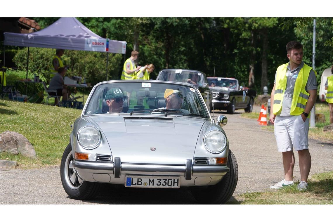 Rund 150 Oldtimer cruisen durch Baden-Württemberg Impressionen von der „Bosch Boxberg Klassik“ am Samstag
