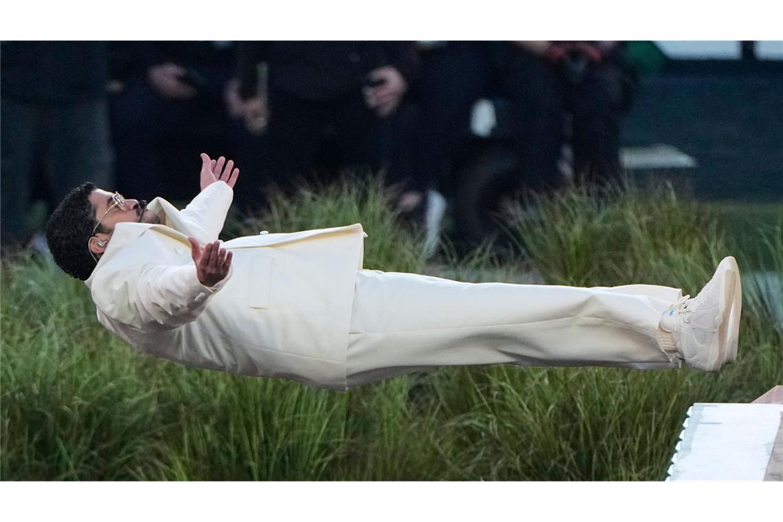 Impressionen von der Halbzeitshow beim Super Bowl 60.