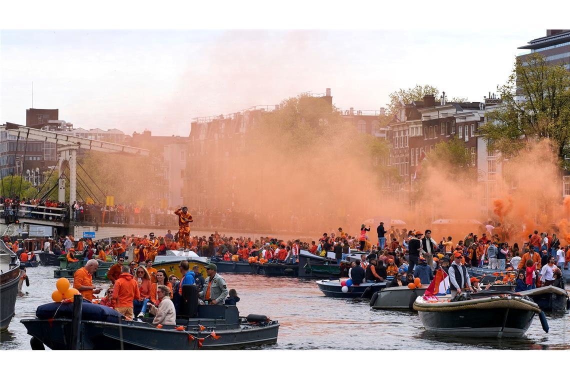 In Amsterdam wird am "Koningsdag" der Geburtstag des niederländischen Königs Willem-Alexander gefeiert.