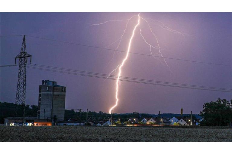 In Baden-Württemberg drohen heute Gewitter.