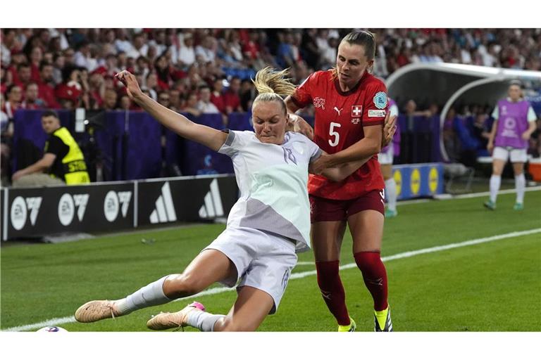 In Basel sehen die Fans ein umkämpftes Duell.