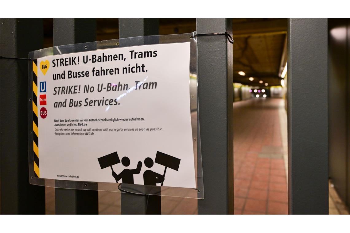 In Berlin fuhren etwa tagelang die Straßenbahnen nicht wegen eingefrorener Oberleitungen, nun folgt ein Warnstreik im Nahverkehr.