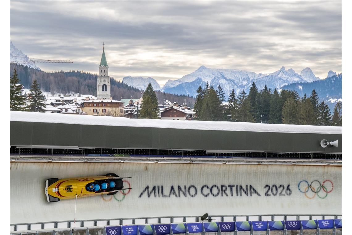 In bewährter Weise haben die deutschen Bobfahrer in Cortina d’Ampezzo Medaillen eingefahren.