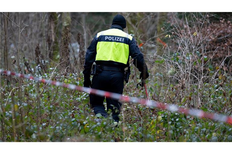 In dem bei Spaziergängern beliebten Gebiet war die Tote gefunden worden.