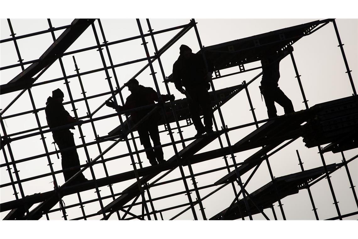 Ifo-Geschäftsklima trübt sich ein - "Wirtschaft fehlt Kraft" In den Industriebetrieben hat sich die Stimmung mit rückläufigen Aufträgen verschlechtert. (Archivbild)