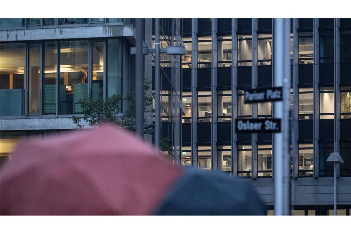 In den kommenden Tagen wird es nass im Südwesten. (Symbolbild)