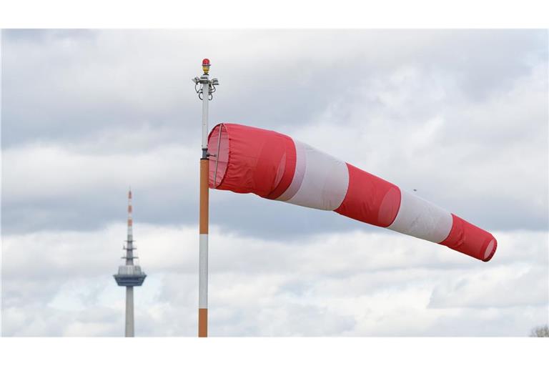 In den kommenden Tagen zeigt sich der Herbst von seiner unschönen Seite. (Symbolbild)