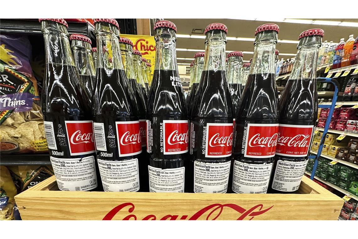 US-Angebot mit Rohrzucker kommt im Herbst In den USA kann man zum Teil mexikanische Coca-Cola mit Zuckerrohr kaufen.