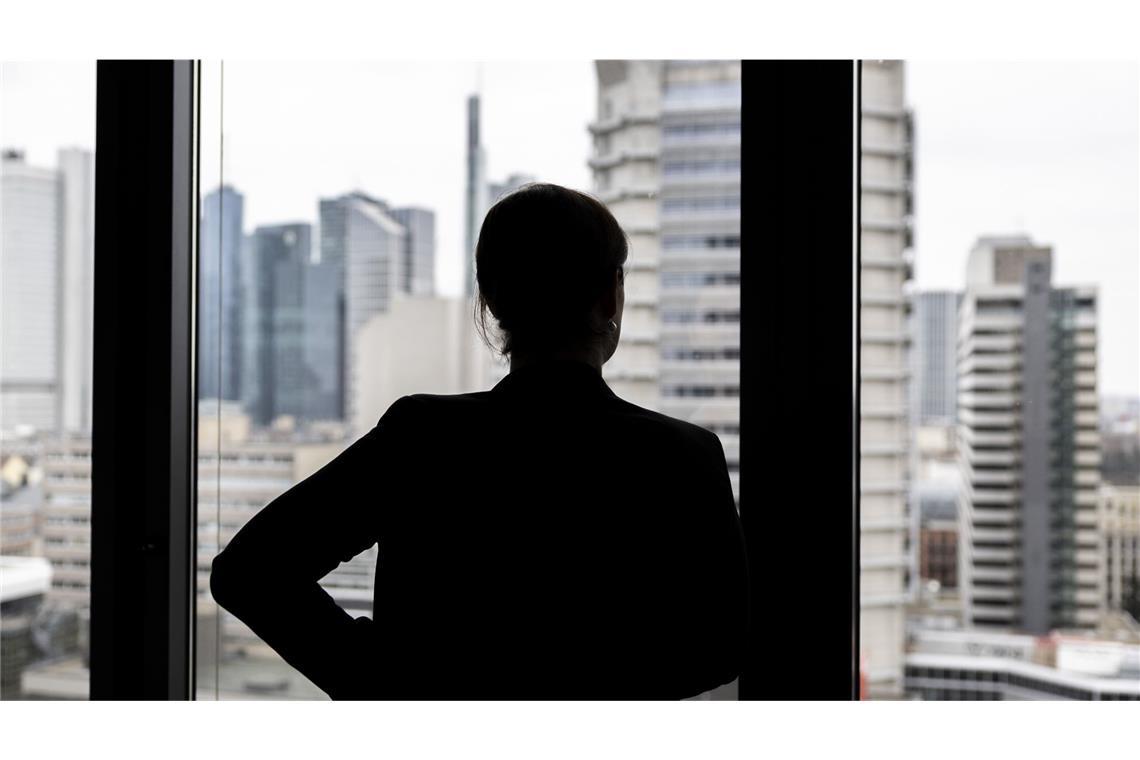 In den Vorständen der größten deutschen Unternehmen gibt es (DIW) im Schnitt nicht mehr Frauen als vor einem Jahr. (Symbolbild)