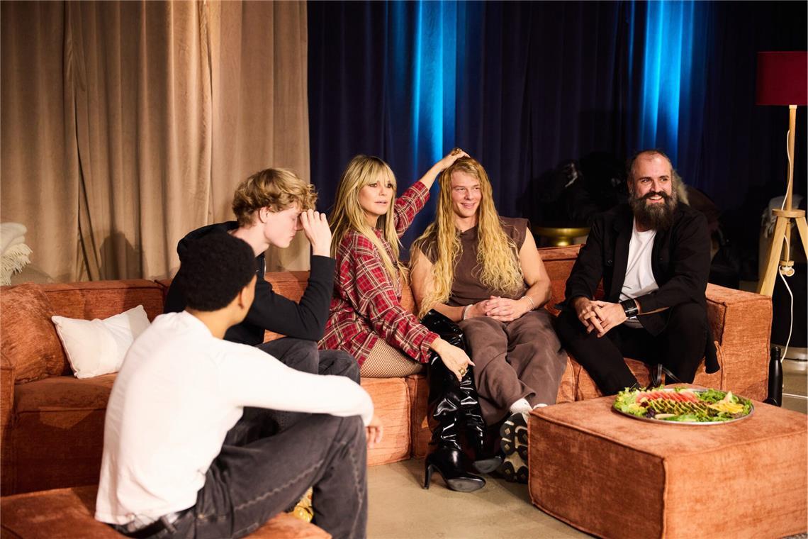 In der 13. GNTM-Folge steht das Umstyling an.