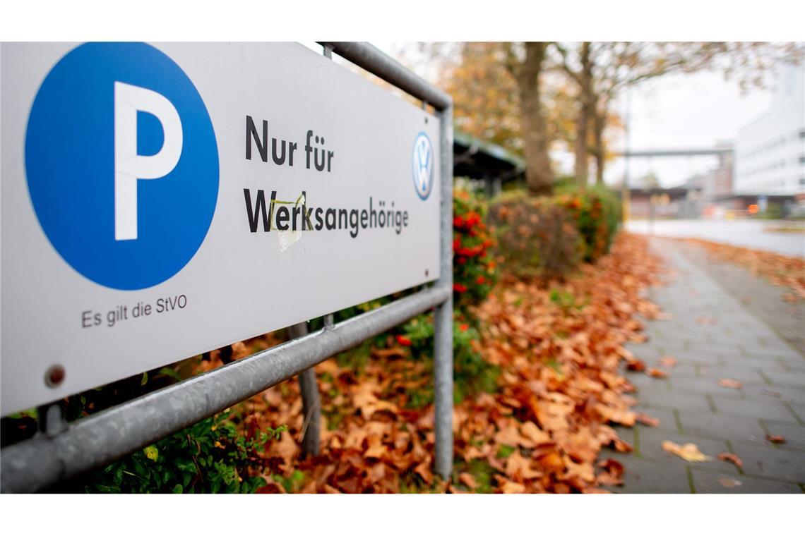 Trotz Krise: Autobranche sucht weiter Fachkräfte In der Autoindustrie fehlen laut Studie Tausende Fachkräfte. (Archivbild)