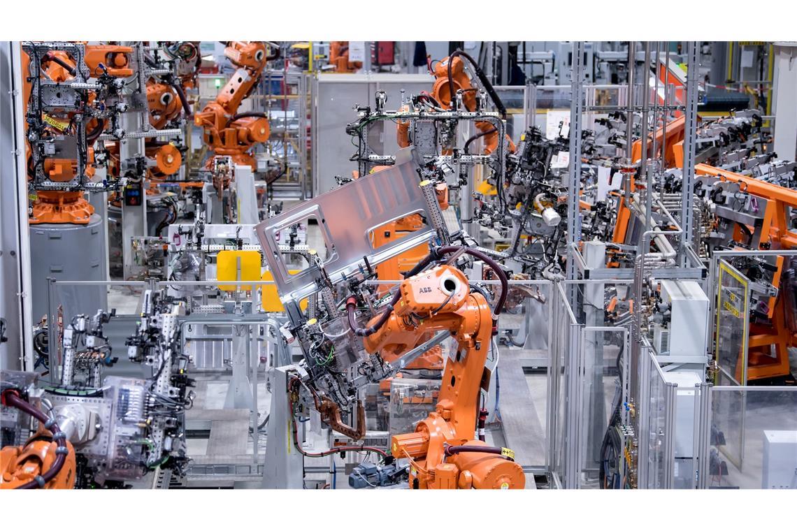 In der deutschen Autobranche arbeiten so wenige Menschen wie seit Mitte 2011 nicht mehr. (Archivbild)