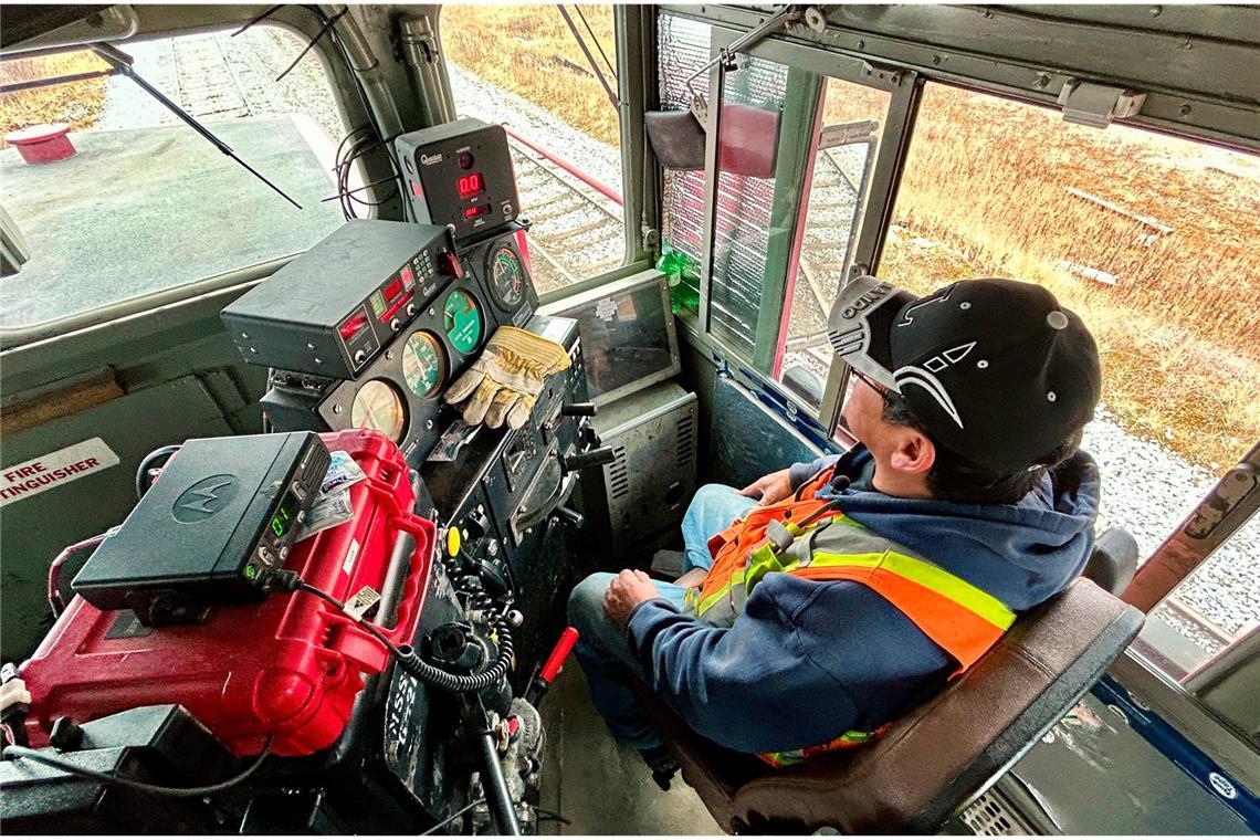 In der Güterzuglok beim Rangieren am Hafen von Churchill