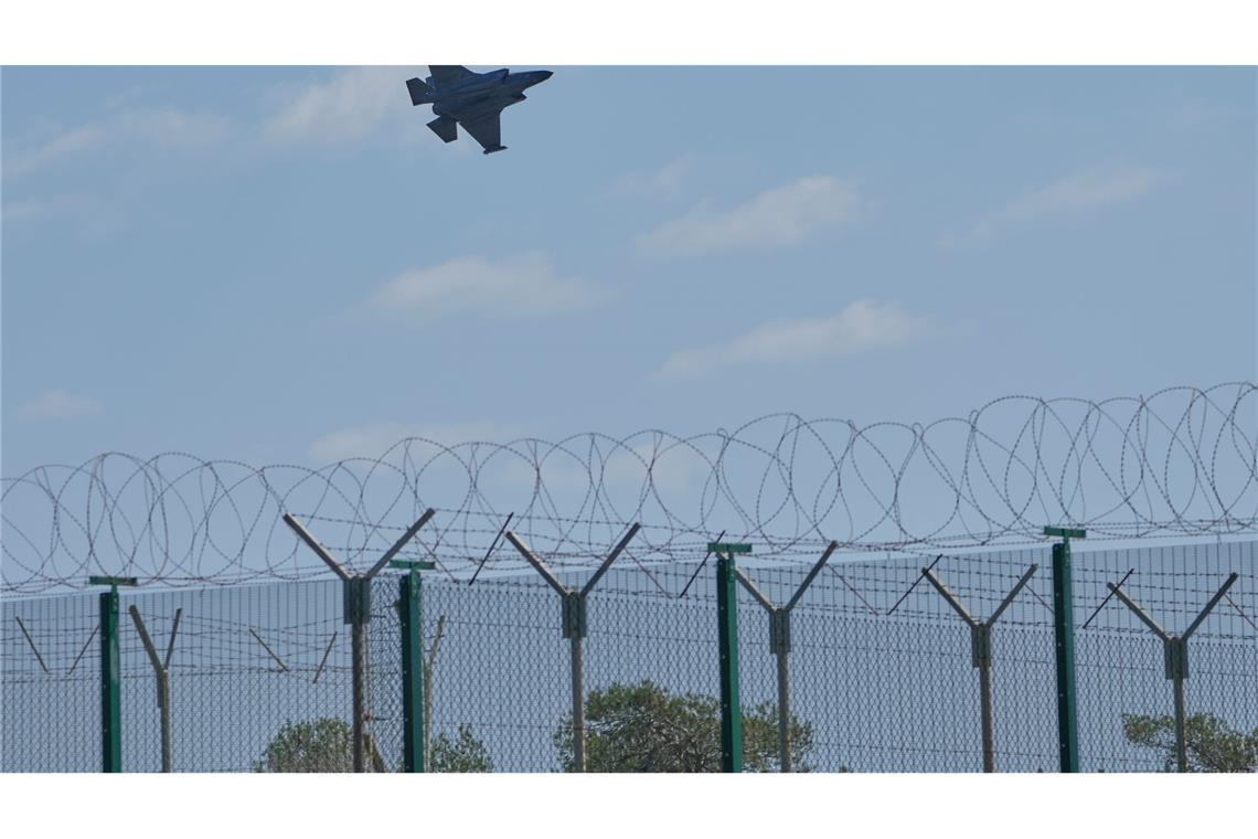 In der Nacht kam es zu einem Drohnenangriff auf den britischen Stützpunkt Akrotiri auf Zypern.