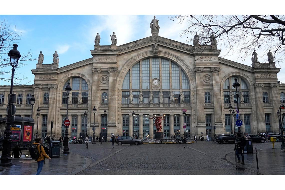 Weltkriegsbombe bremst Züge am Pariser Gare du Nord aus In der Nähe der Gleise wurde eine Bombe aus dem Zweiten Weltkrieg gefunden.