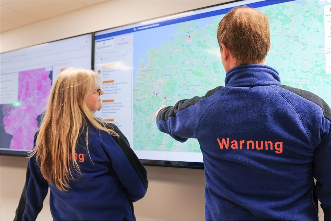 In der Warnzentrale des BBK wird der Probealarm koordiniert.