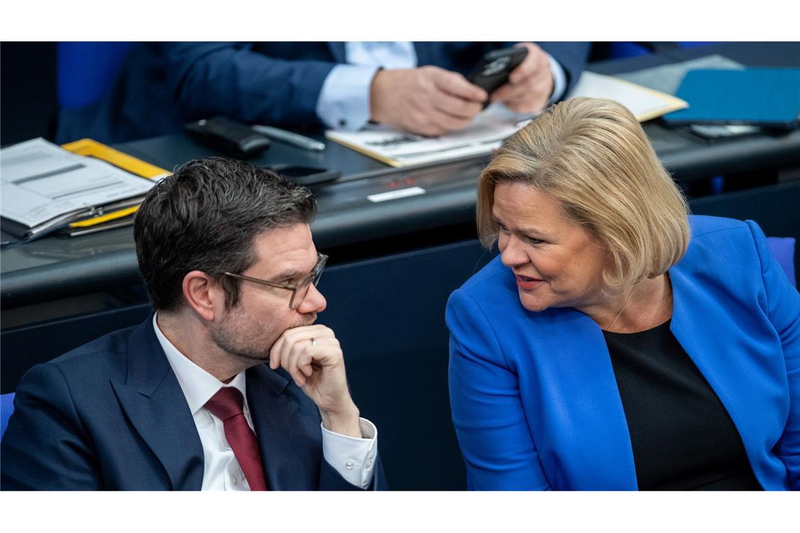 Leibliche Väter sollen Rechte besser geltend machen können In der zurückliegenden Wahlperiode hatten Justiz- und Innenministerium einen Entwurf zu Scheinvaterschaften erarbeitet. (Archivfoto)