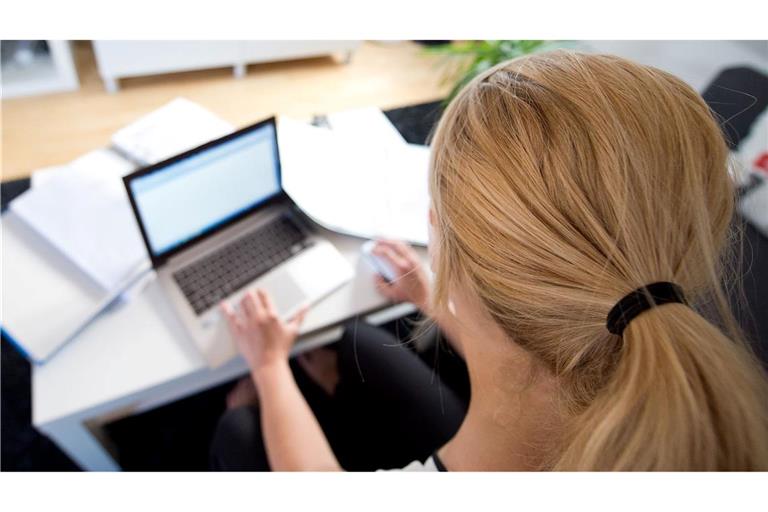 In Deutschland arbeiten im EU-Vergleich besonders viele Menschen in Teilzeit - vor allem Frauen (Archivbild)
