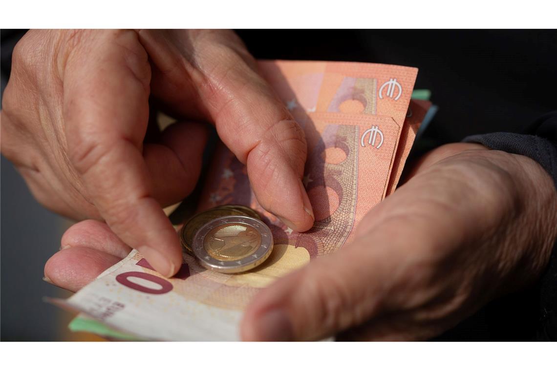In Deutschland sind die Bezüge aus der gesetzlichen Rente im Schnitt nicht üppig. (Archivbild)