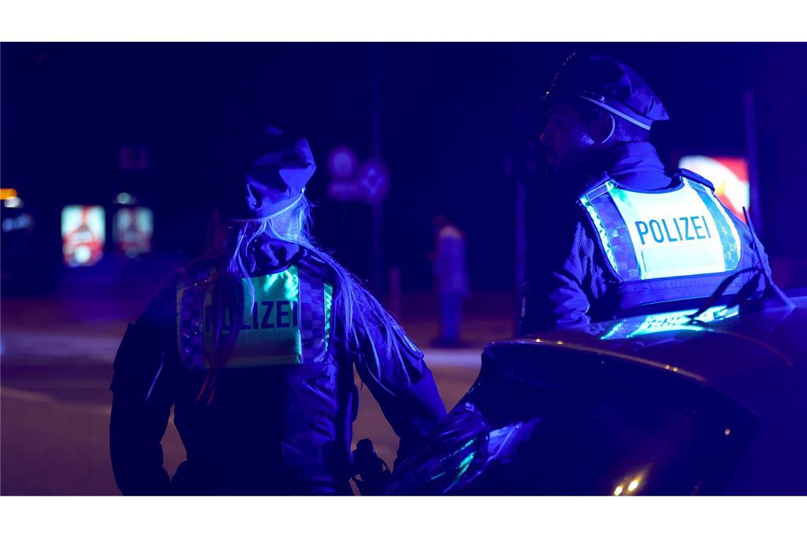 In Deutschland wurden vier Tatverdächtige festgenommen (Symbolbild).