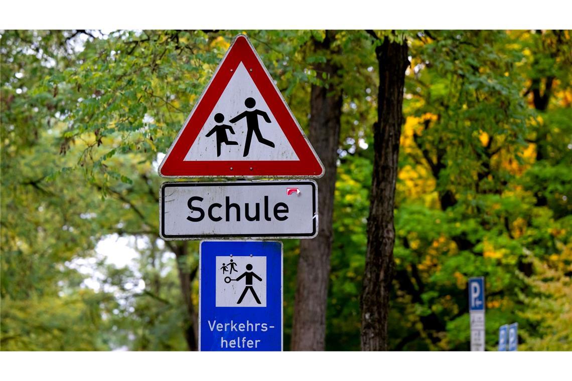 ACE: Sicherheit von einem Drittel der Schulwege mangelhaft In die Bewertung des ACE-Schulweg-Index ist das Verhalten von sogenannten Elterntaxis sowie die Verkehrsinfrastruktur im nahen Schulumfeld eingeflossen.