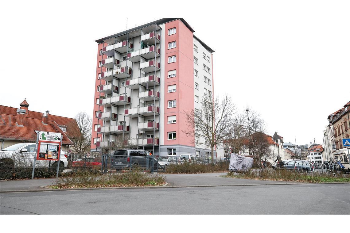 In diesem Haus starb die junge Frau. (Archivbild)