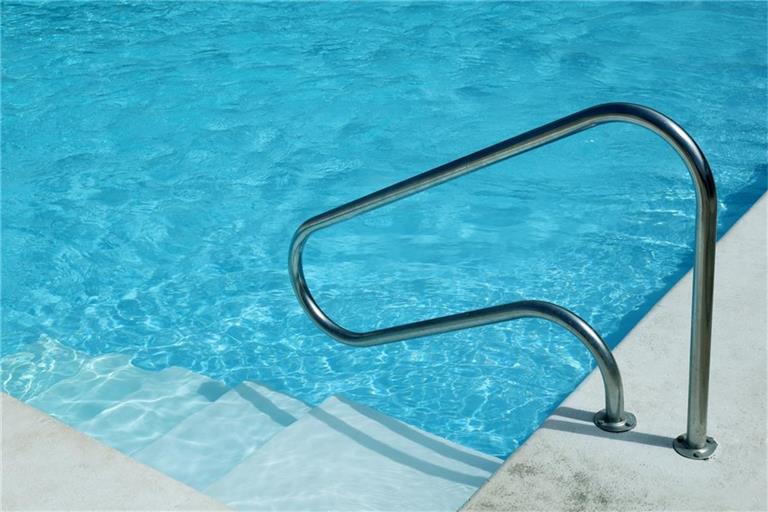 In diesen Freibädern kann man am Wochenende noch schwimmen.