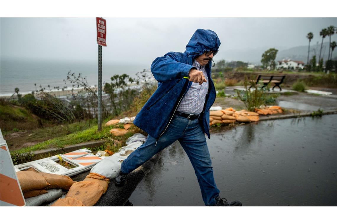In ehemaligen Brandgebieten drohten Erdrutsche und Schlammlawinen.