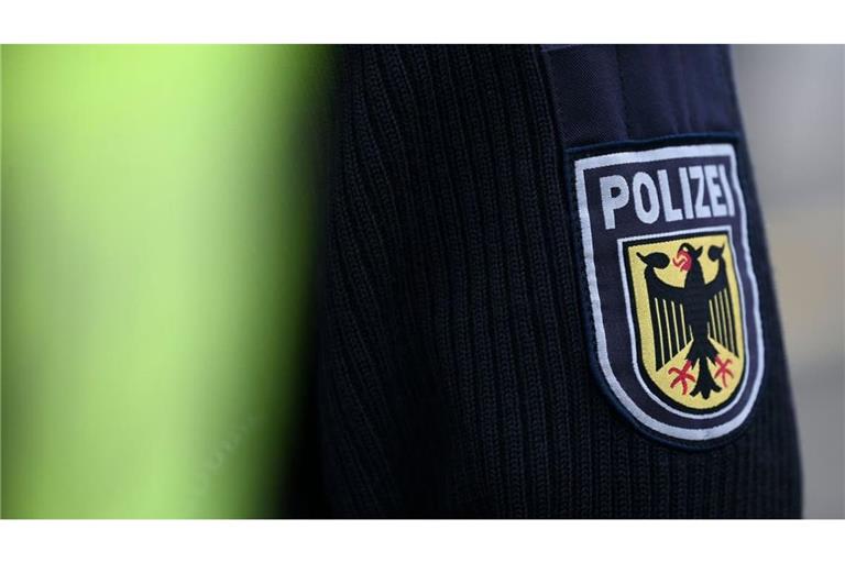 In einem Fernzug von Stuttgart nach Ulm wurde ein 2-jähriges Kind verletzt.