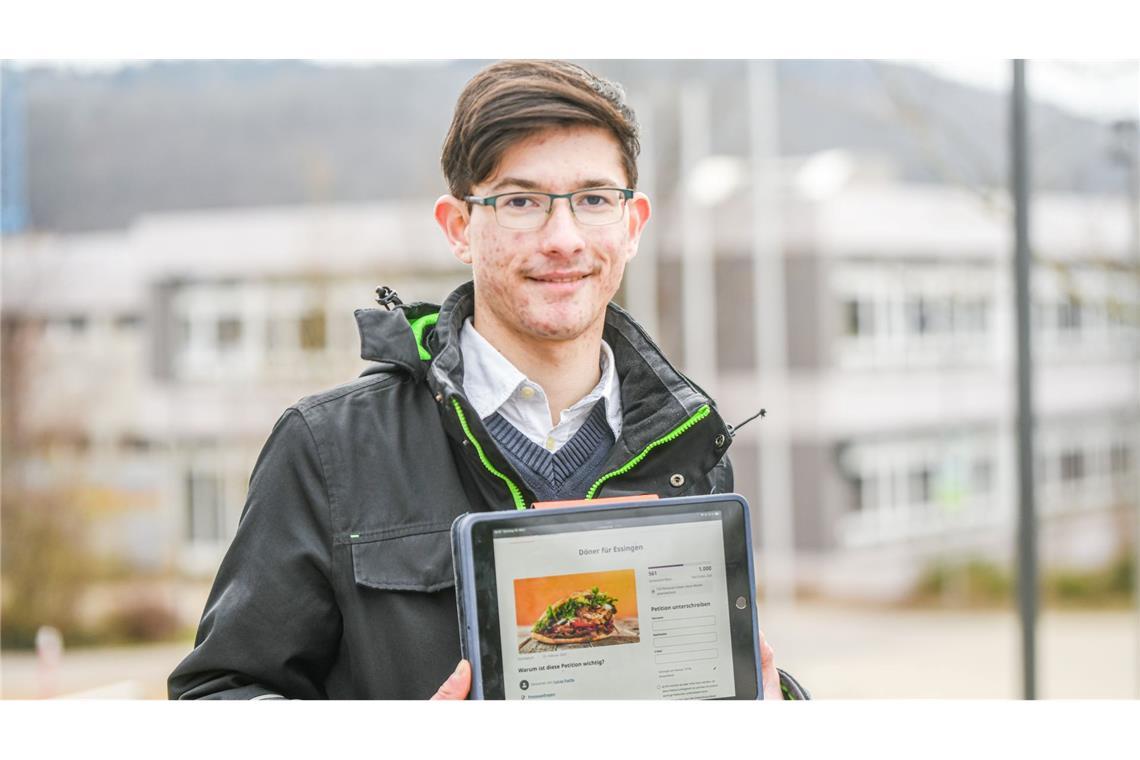 "Jugend braucht Döner": Schüler fordern Imbiss für Gemeinde In einer Petition hat Lucas Fuchs rund 580 Unterschriften für einen Dönerstand in Essingen gesammelt.
