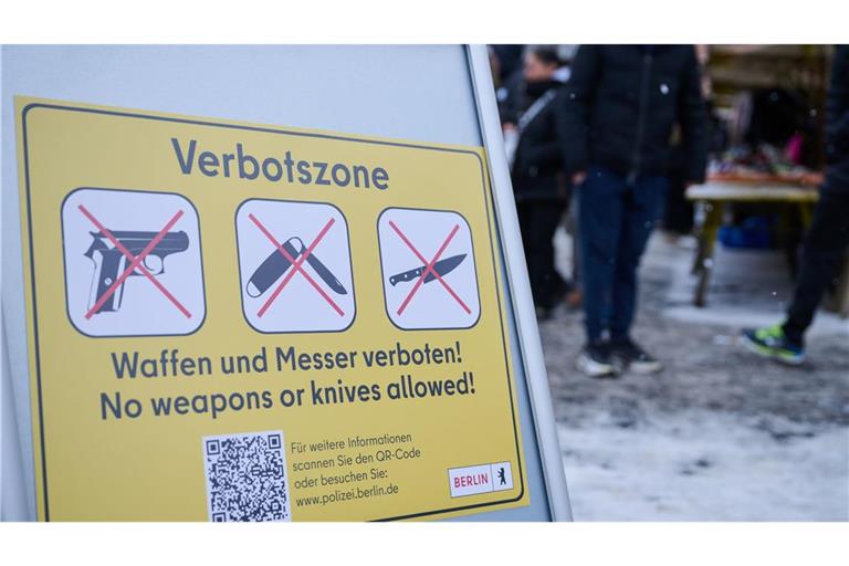 In immer mehr Städten in Baden-Württemberg ist das Mitführen von Messern verboten. (Symbolbild)