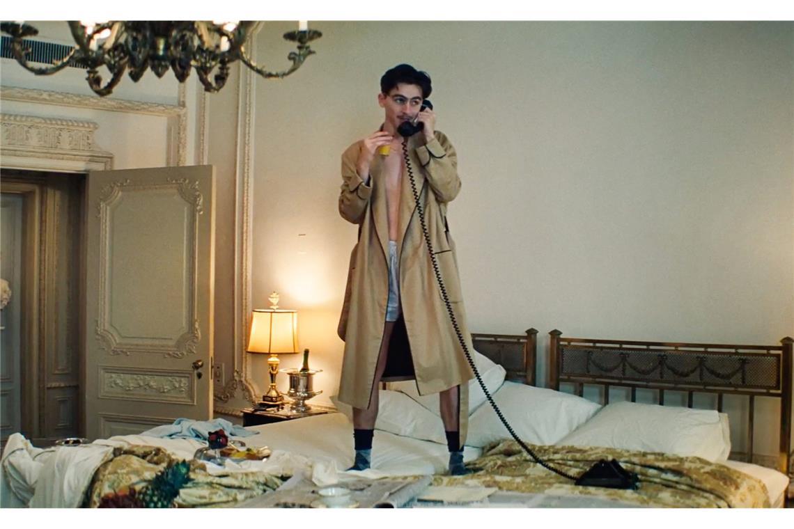 In Josh Safdies Abenteuerkomödie "Marty Supreme" mimt Timothée Chalamet den Tischtennisspieler Marty Mauser.