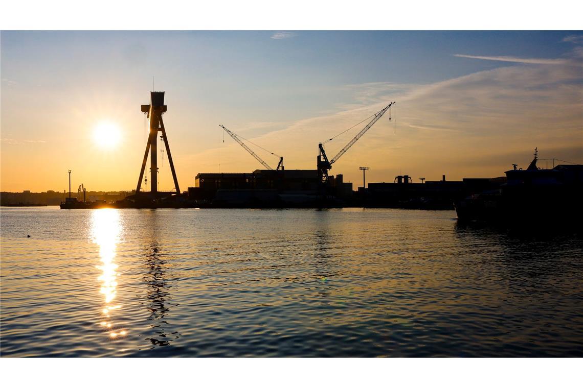 In Kiel hat TKMS seinen Sitz. Dort ist auch der größte Werftstandort des Schiffbauers.