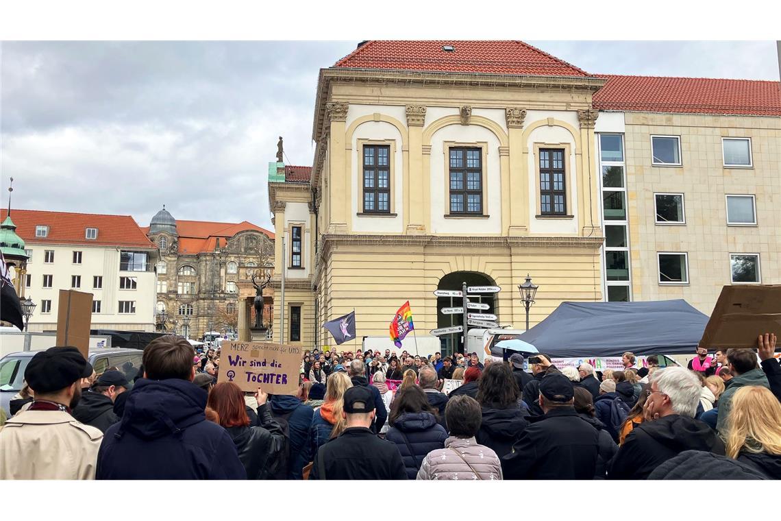 In Magdeburg gingen am Samstag rund 300 Menschen auf die Straße.