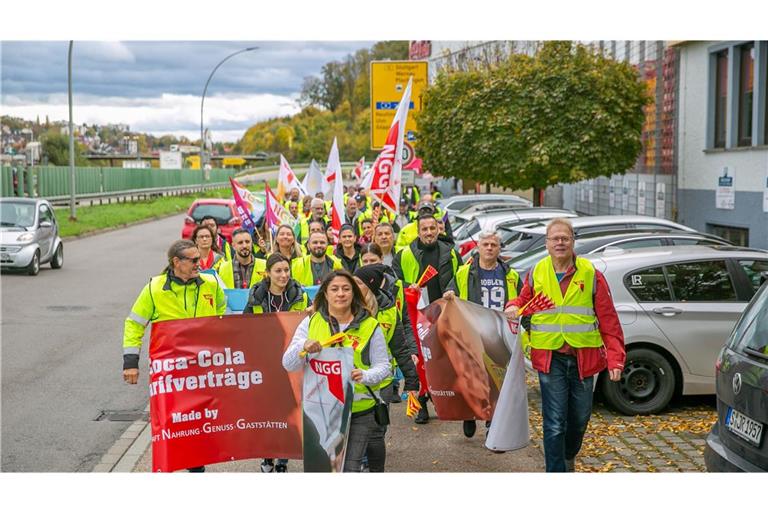 Beschäftigte von Coca-Cola streiken für mehr Lohn In Mannheim legen Beschäftigte des Getränkeherstellers die Arbeit nieder (Archivfoto).