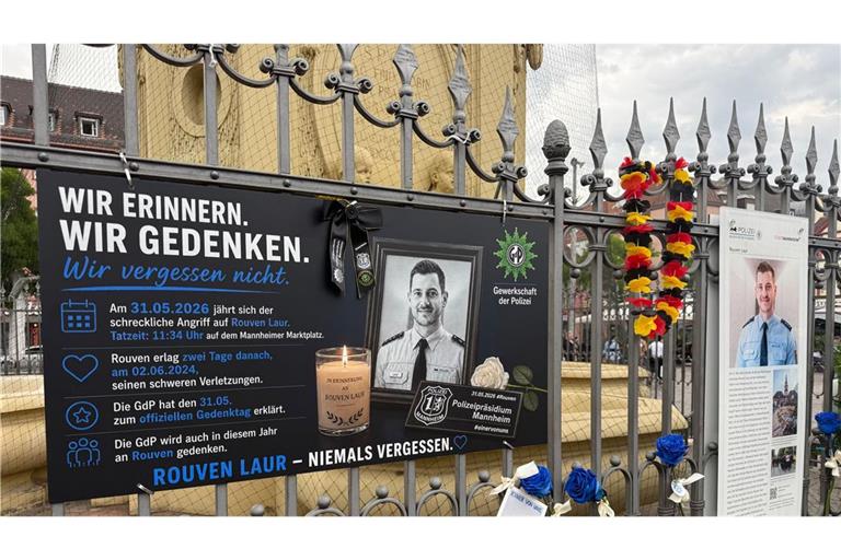 In Mannheim wird an den Tod des Polizisten Rouven Laur erinnert.