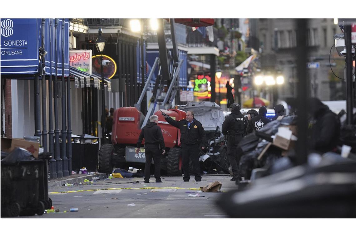 Zehn Tote nach absichtlicher Fahrt in Menge In New Orleans sind in der Silvesternacht mehrere Menschen ums Leben gekommen.