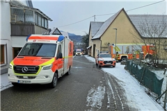 In Oppenweiler finden aktuell noch die Bergungsmaßnahmen statt. Foto: Kevin Lermer/7aktuell.de