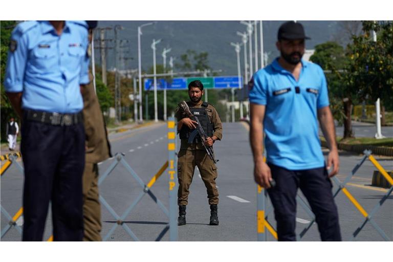 In Pakistans Hauptstadt Islamabad wurden mit Blick auf mögliche neue Verhandlungen zwischen den USA und dem Iran bereits die Sicherheitsvorkehrungen verstärkt.