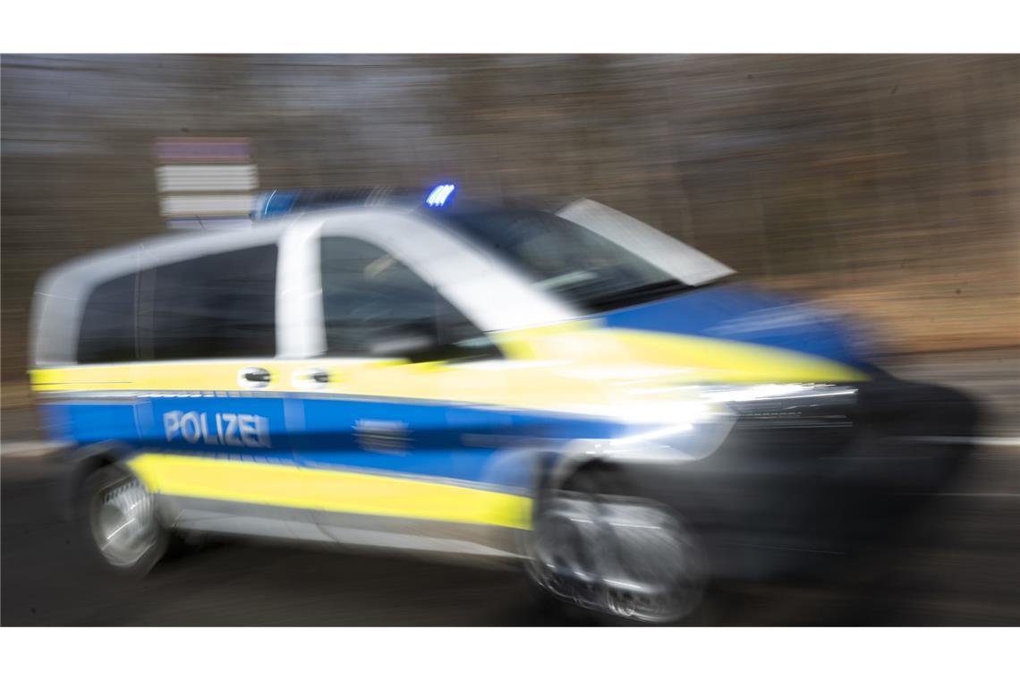 In Pfedelbach kommt es am Donnerstag zu einem Polizeieinsatz. (Symbolbild)