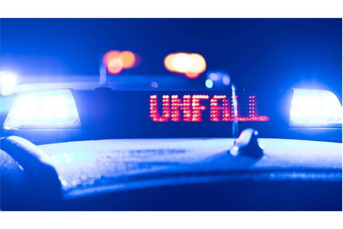 Autos stoßen frontal zusammen – zwei Verletzte In Sigmaringen ist es zu einem Unfall gekommen (Symbolbild).