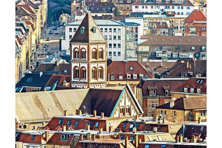 In Stuttgart-West wohnen viele Menschen auf engem Raum. 
         
         Foto: imago/Hettrich