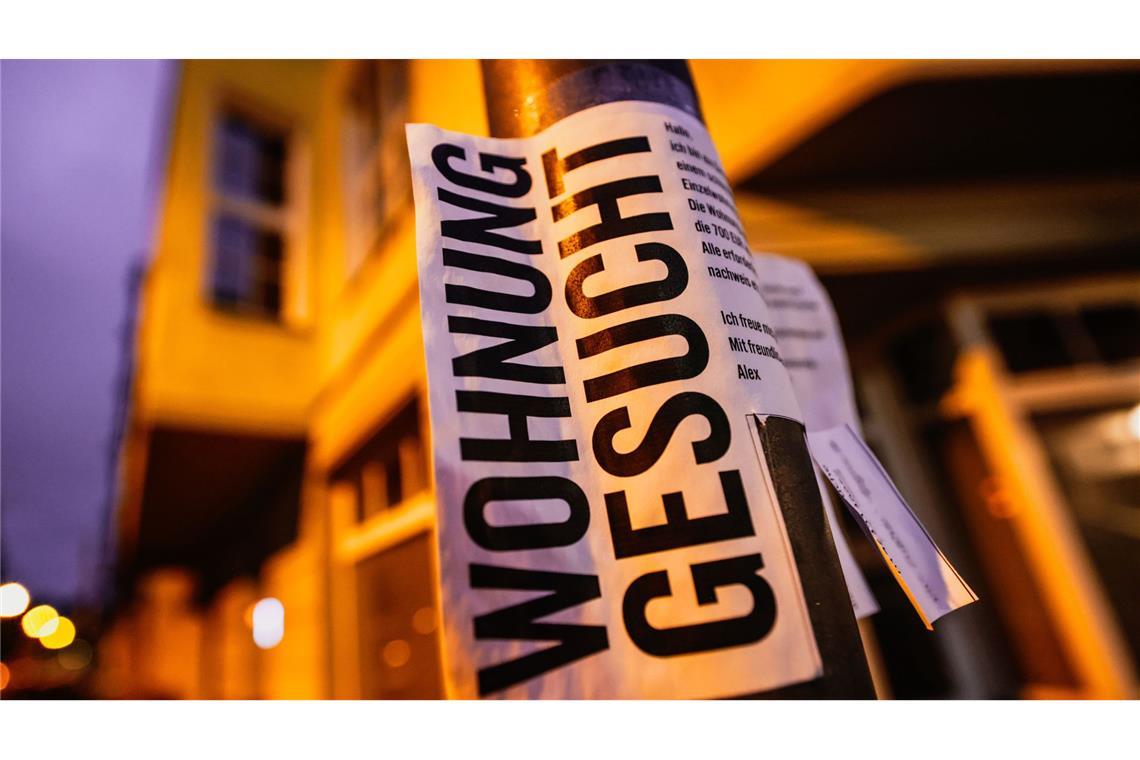 Ein Pulverfass, dessen Lunte brennt In vielen Großstädten kommen auf eine Wohnung häufig Hunderte Interessenten.