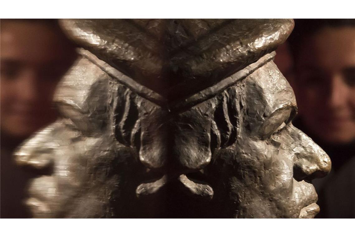 Was bedeutet der Reformationstag? In Wittenberg begann, was die Welt verändern sollte: Am 31. Oktober 1517 veröffentlichte Martin Luther seine berühmten 95 Thesen, mit denen er das abendländische Kirchengebäude aus den Angeln hob.